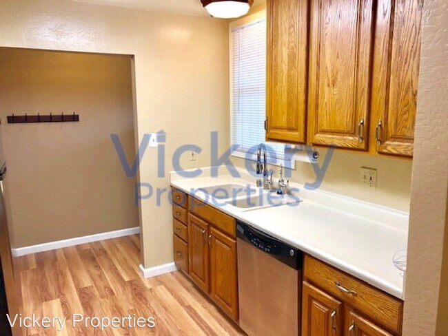 Building Photo - 3 br, 2 bath House - 3108 Meadowbrook Drive
