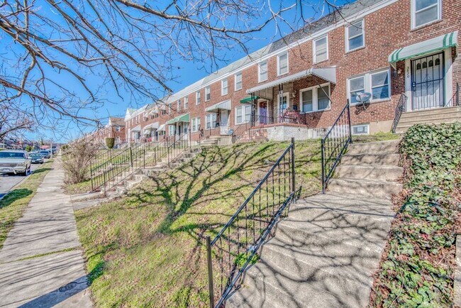 Building Photo - 3820 Lyndale Avenue