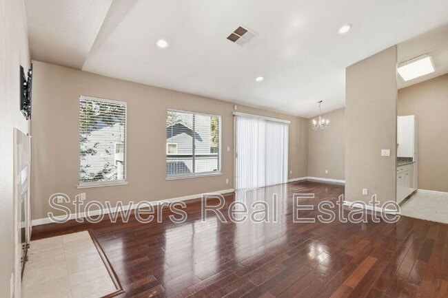 Building Photo - 7102 Cross Creek Cir