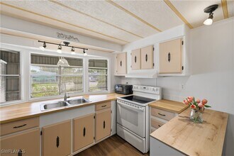 Building Photo - 181 Sugarloaf Ln