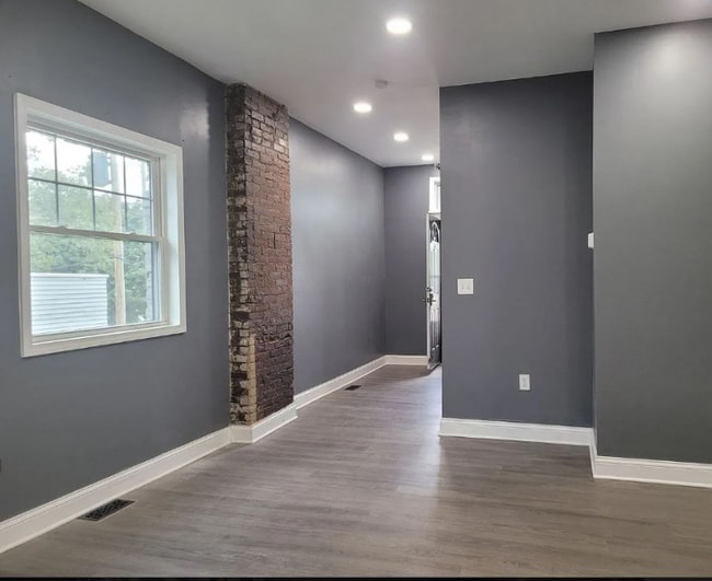 Building Photo - 5100 Lorain Ave