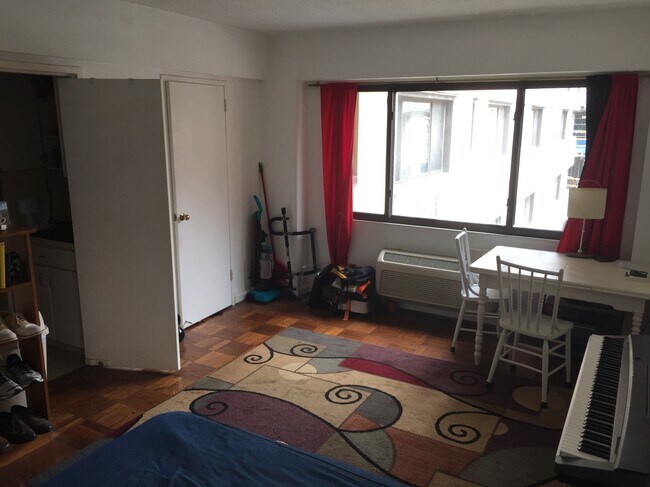 Foto del edificio - 2141 I St NW