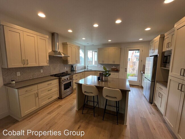Foto del edificio - 3 br, 2 bath House - 20168 Glen Vista Rd
