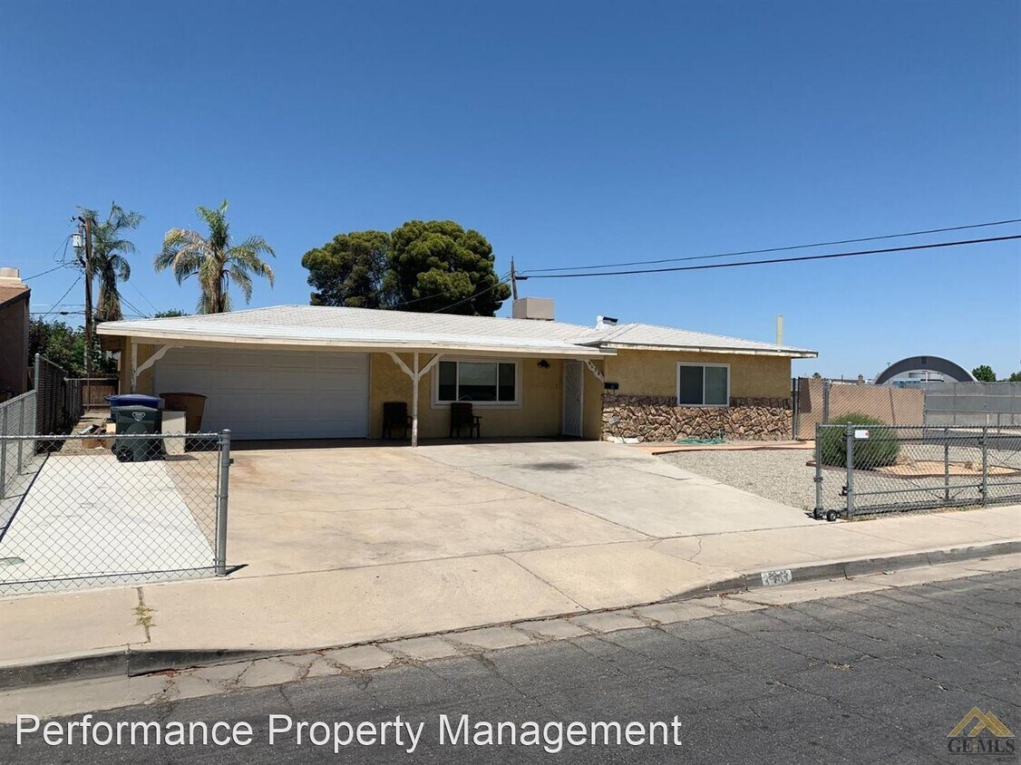 3 br, 2 bath House 3801 Monitor St. House Rental in Bakersfield, CA