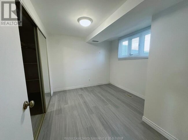 Building Photo - 3240 Askin Ave