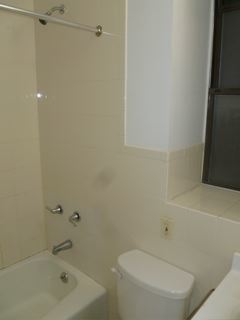 Foto del edificio - 442 W 47th St