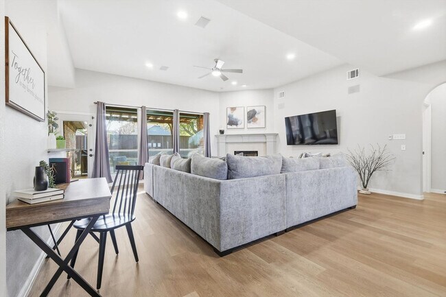 Foto del edificio - 2008 Vista Dr