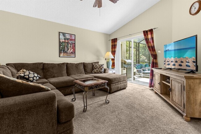Foto del edificio - 1061 Lake Berkley Dr