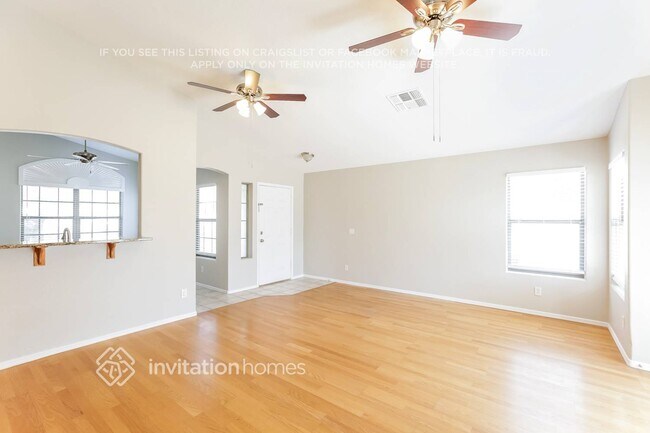 Foto del edificio - 13915 N 134th Ln