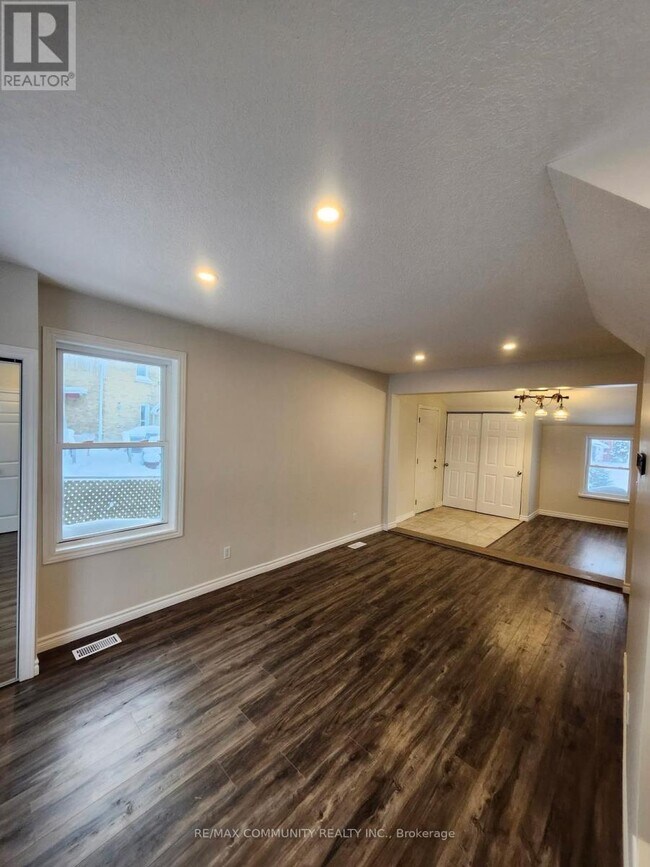 Photo du bâtiment - 115 Frederick St E