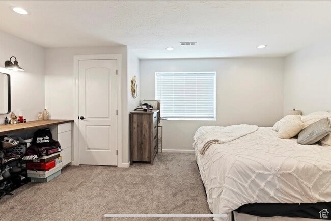 Building Photo - 5769 S 3500 W