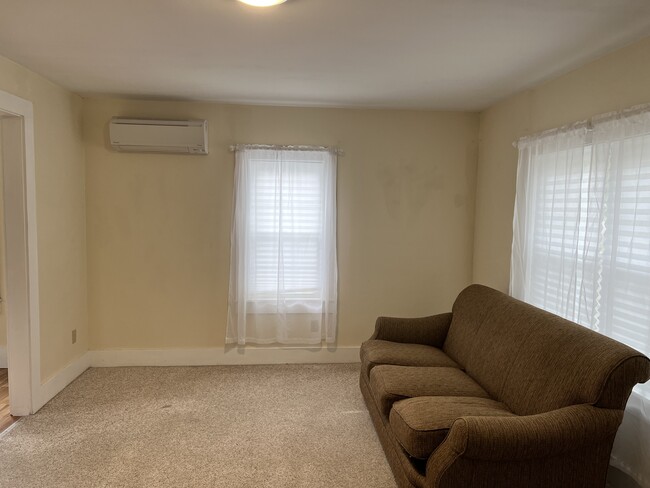 Foto del edificio - 256 Belmont Ave