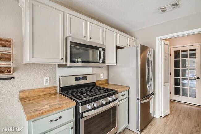 Foto del edificio - 3 br, 2.5 bath House - 2514 Jesse Owens Dr...