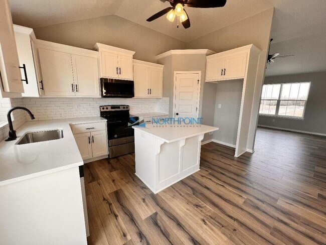 Building Photo - Coming Soon-Beautiful Home in Quite Neighb...