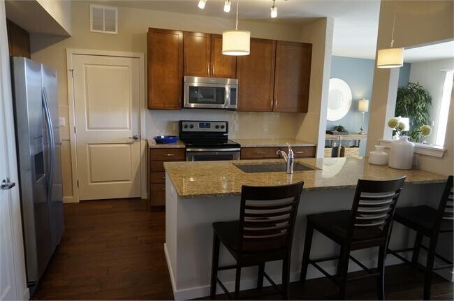 Building Photo - One Bedroom Condo For Rent at East Village...