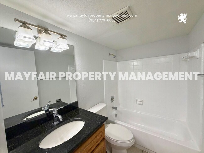 Building Photo - 4469 Treehouse Ln