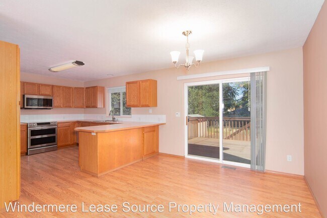 Building Photo - 4 br, 2 bath House - 3817 E 25th Ave.