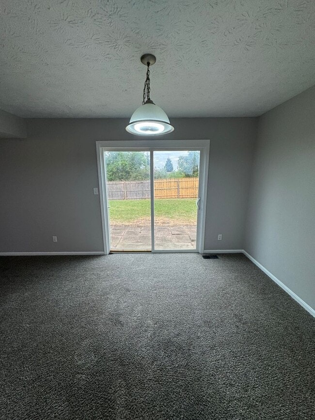 Building Photo - Lawrence Twp - 4 BR 2 story home