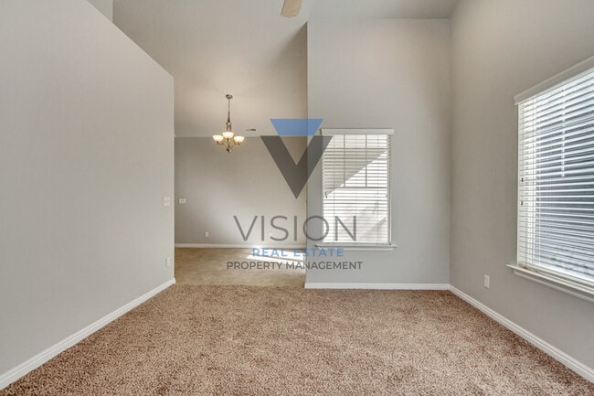 Building Photo - 1077 Canyon Meadow Dr