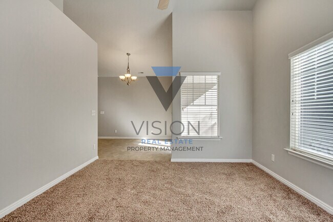 Foto del edificio - 1077 Canyon Meadow Dr