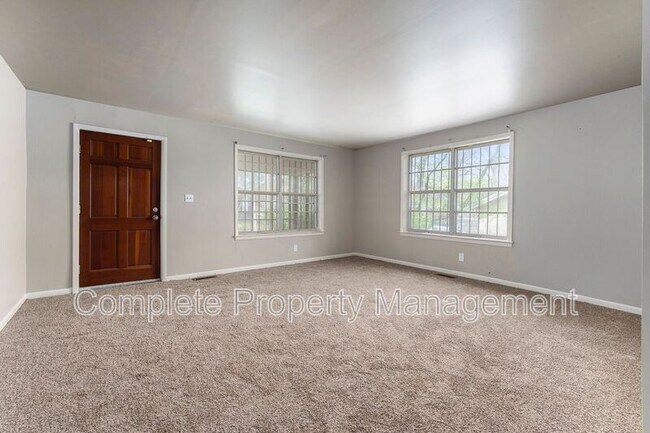 Foto del edificio - 807 12th Ave