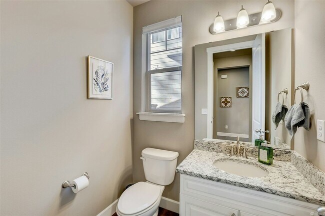 Building Photo - 4240 Overlook Ct
