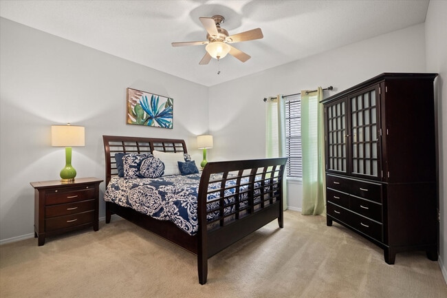 Building Photo - Oxford Point