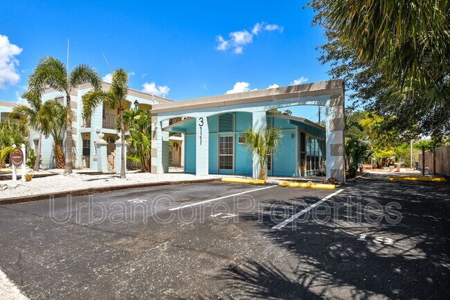 Foto del edificio - 321 24th Ave N