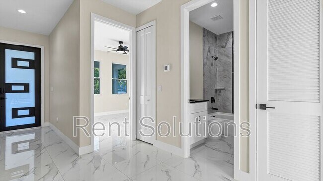 Foto del edificio - 2839 60th Ave N