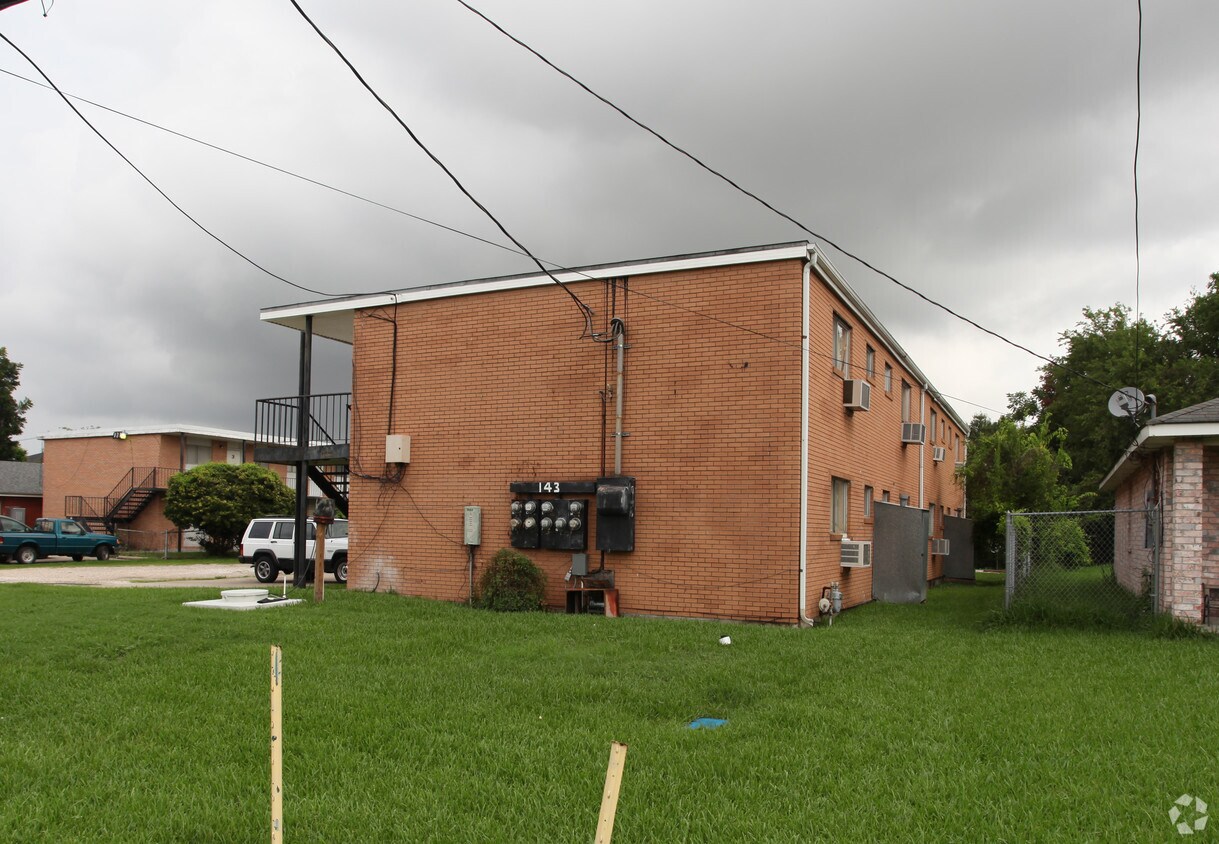 Building Photo - 131-143 Kass St