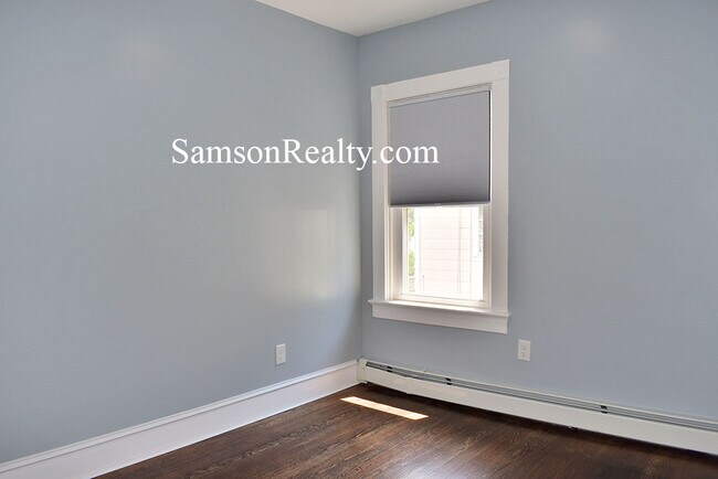 Building Photo - 17 Central Ave