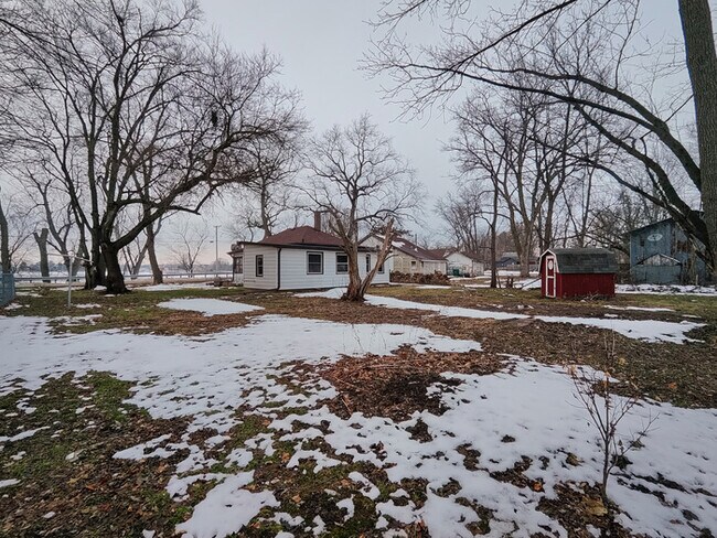 Foto del edificio - 11783 Genessee St