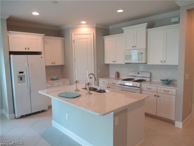 Building Photo - 19906 Coconut Harbor Cir