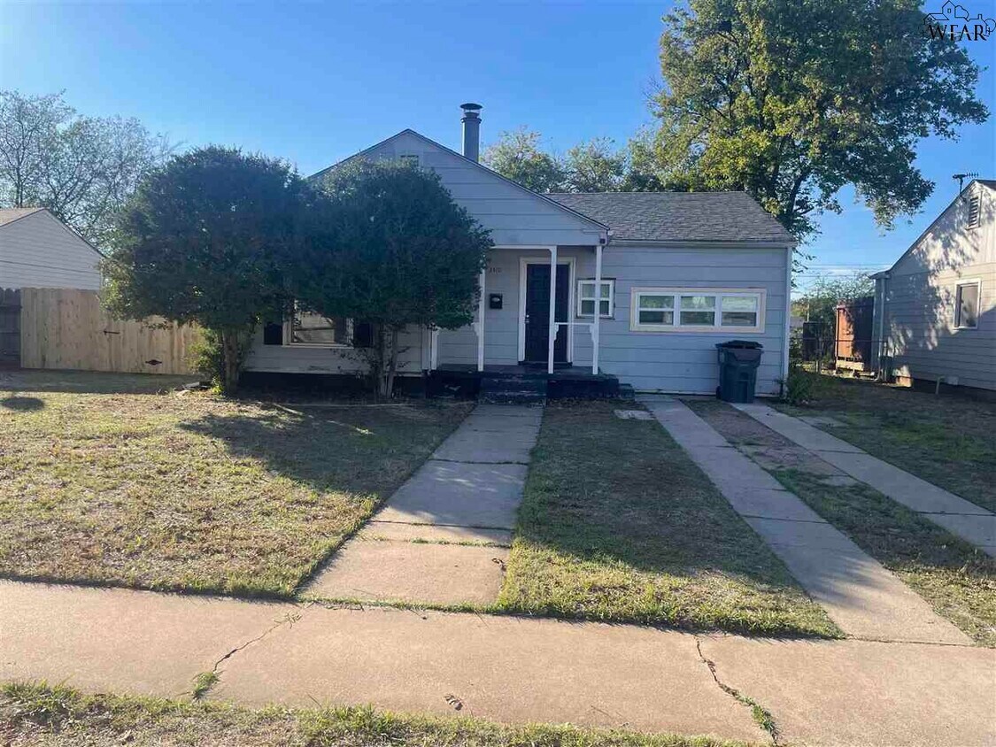 Foto principal - 3310 Sherwood Ln