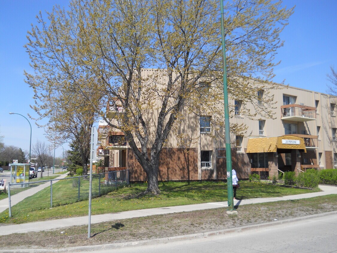 Primary Photo - 20 Pipeline Rd
