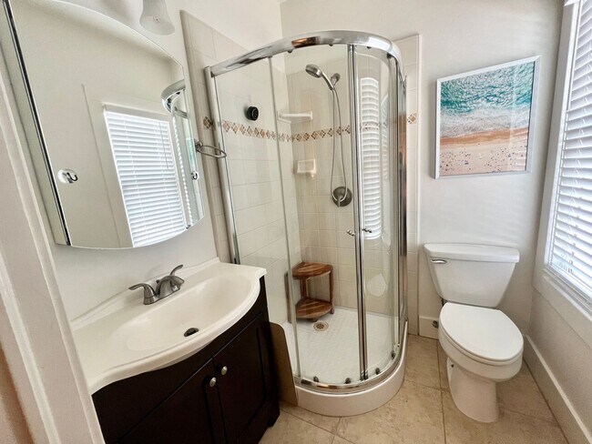 Foto del edificio - 1339 Higuera St