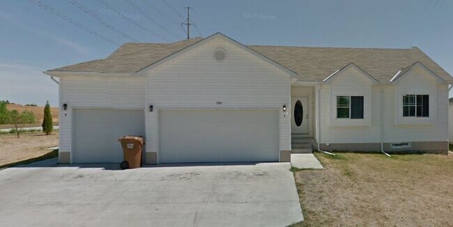 Building Photo - 7444 N 16th St