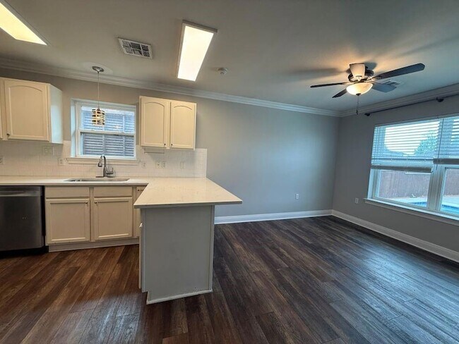 Foto del edificio - 107 Highland Ave