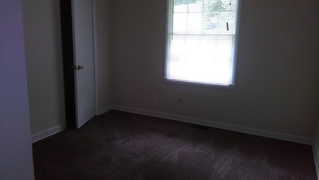 Foto del edificio - 3188 Ward Dr SW