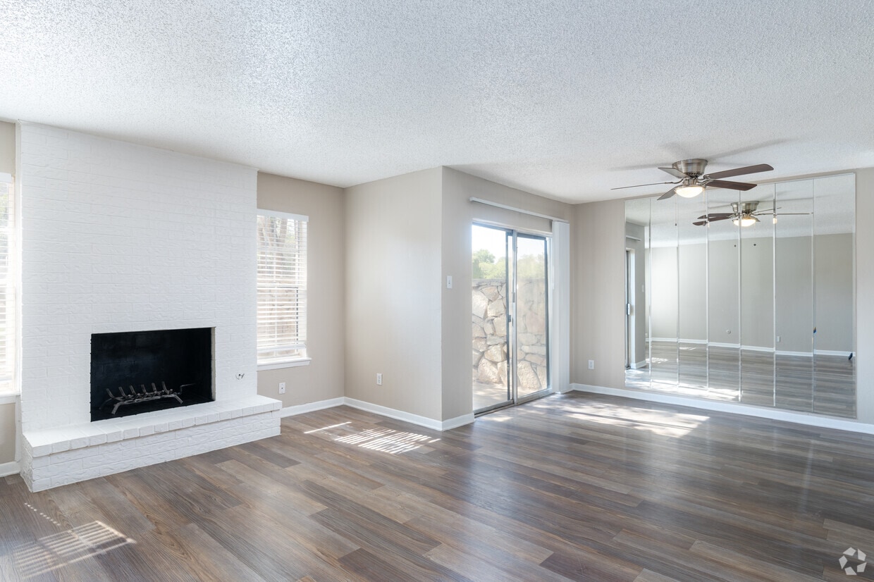Foto principal - Coronado Villas Luxury Townhomes