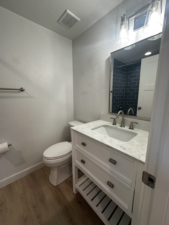 Private Bathroom - 3583 S Bannock St