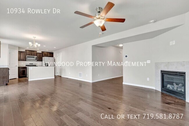 Building Photo - 10934 Rowley Dr