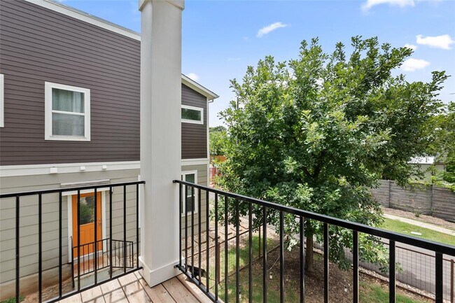 Building Photo - 2605 Witsome Loop