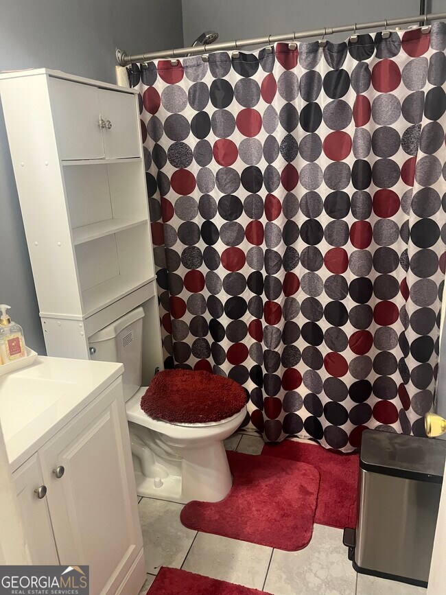 Building Photo - 7013 Fielder Rd