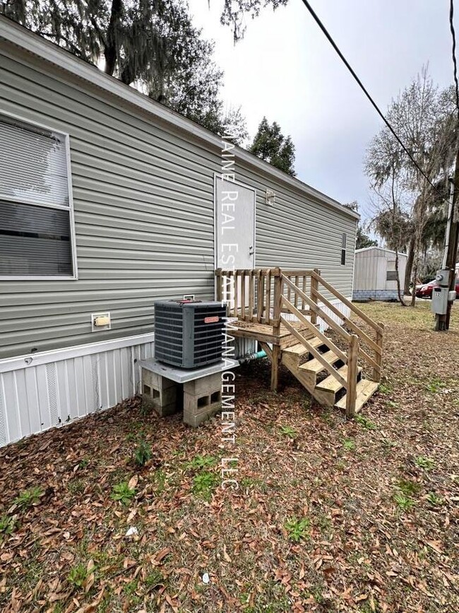 Building Photo - 12 Gressel Cir