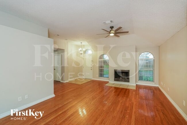 Building Photo - 2608 Park Valley Dr