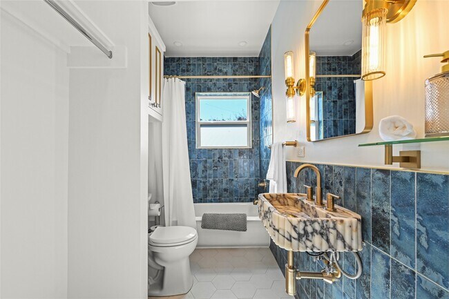 Foto del edificio - 808 Sul Ross St