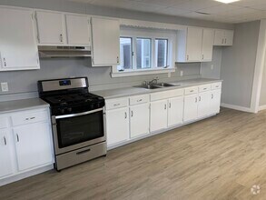 Building Photo - 415 US-4