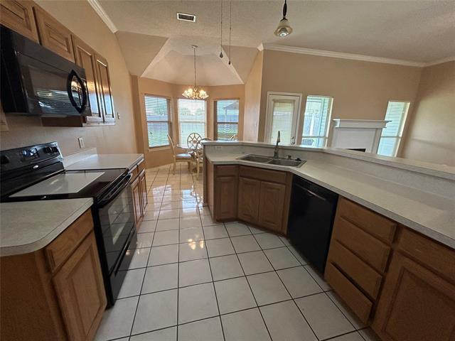 Building Photo - 1013 Rolling Meadows Dr