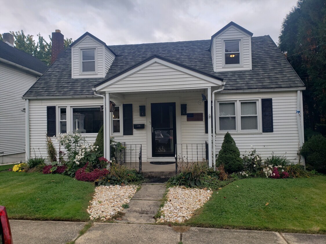 Foto principal - 1130 1st Ave